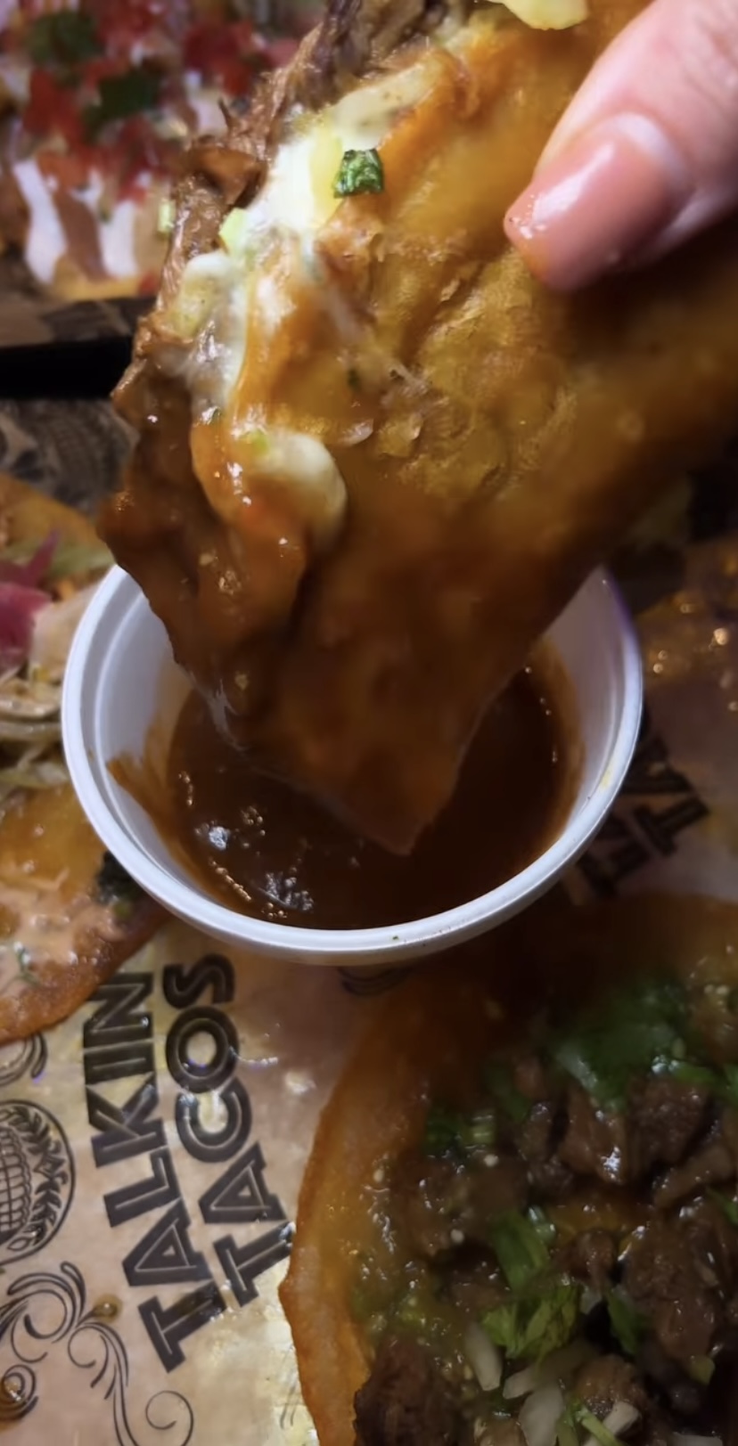 @OrlandoFoodieFinds takes a bite out of some original taco’s at @_Talkintacos